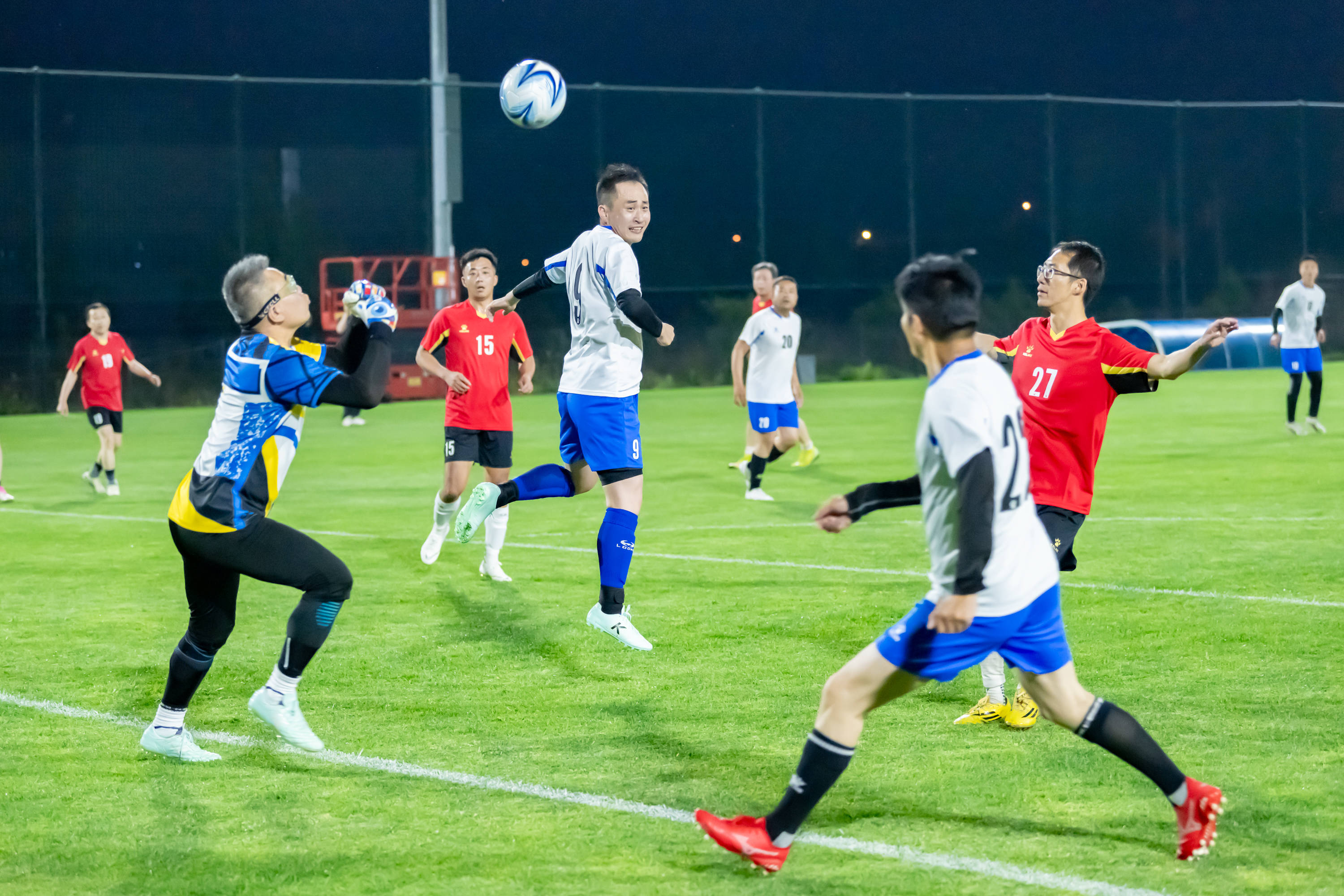 表现并非巧 表现并非巧