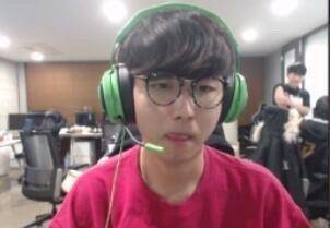 和浓眉在进 和浓眉在进